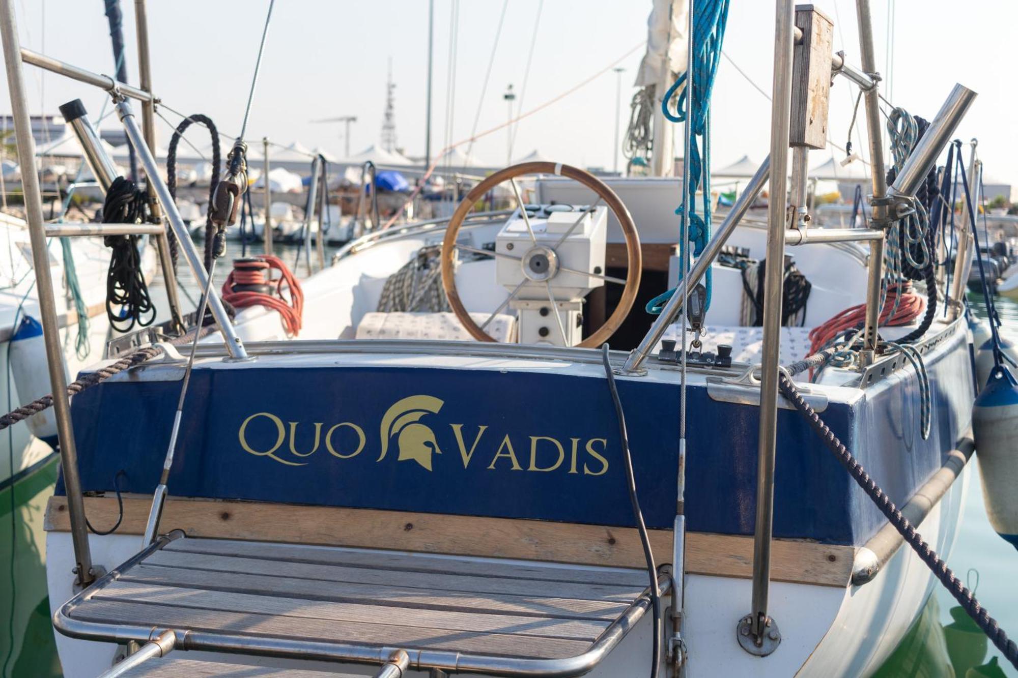 Quo Vadis Yacht Bari Exterior foto