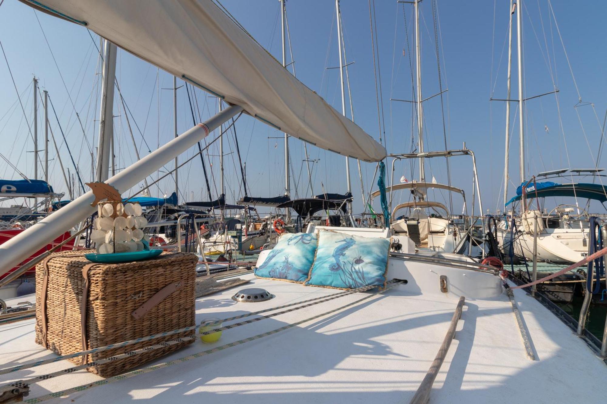 Quo Vadis Yacht Bari Exterior foto